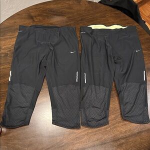 2 Nike Dri-Fit Knee Length Workout Leggings. Size Large